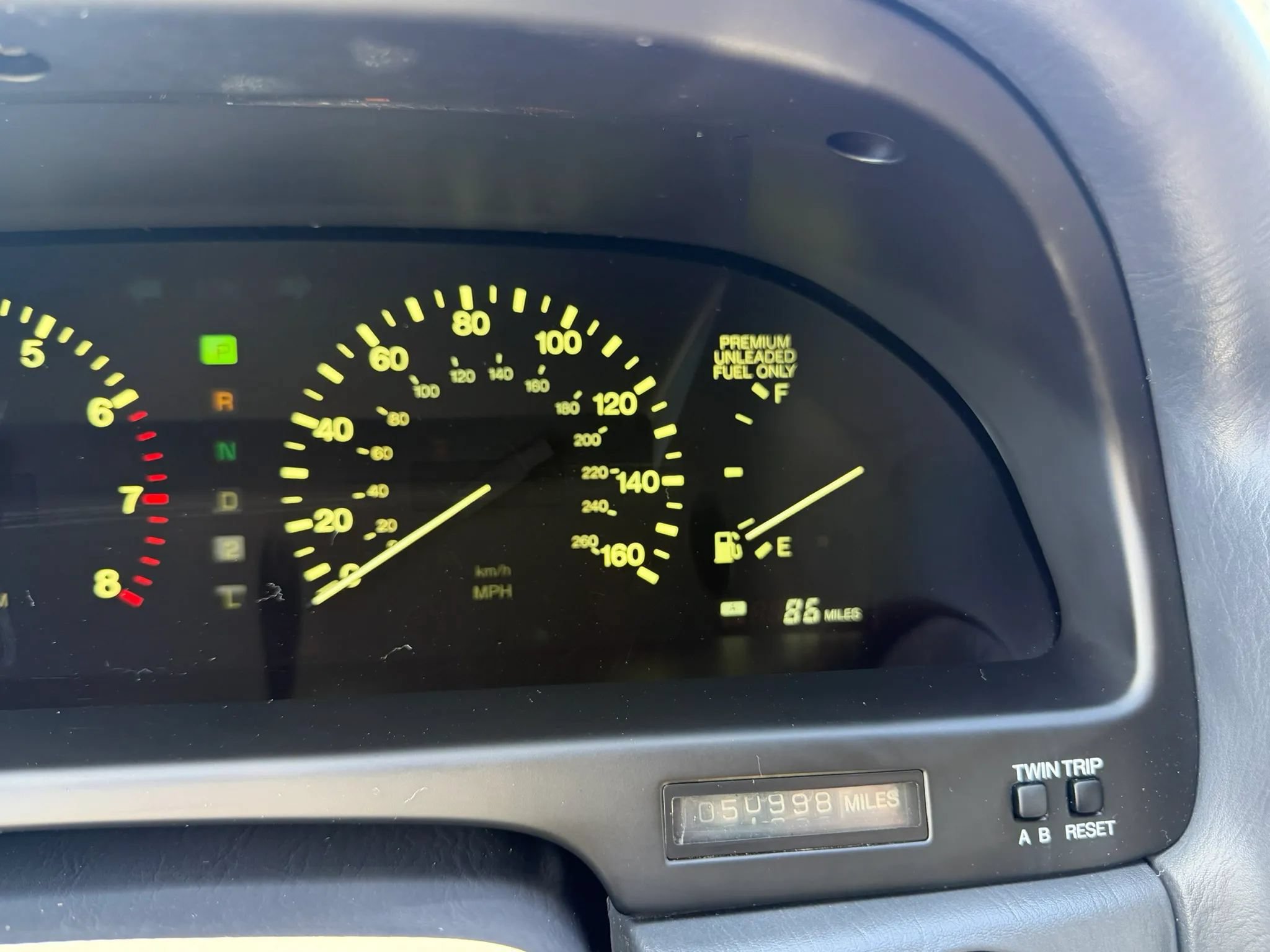 Used 1990 Lexus LS 400 RWD image 3