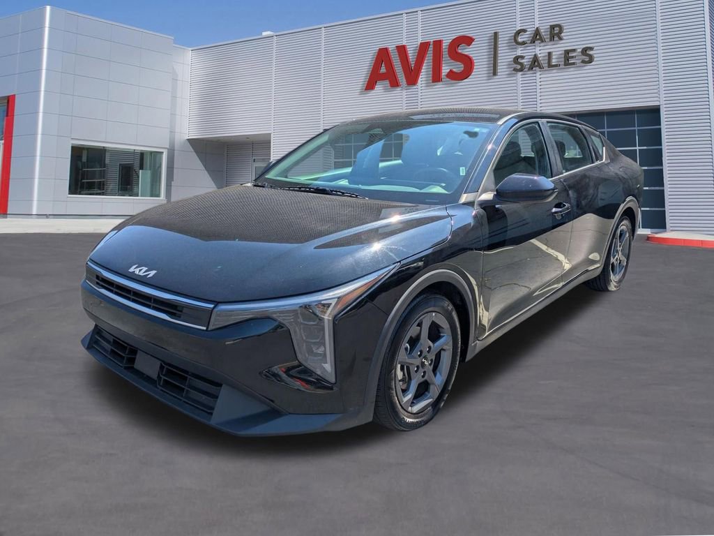 Used 2025 Kia K4 FWD image 1