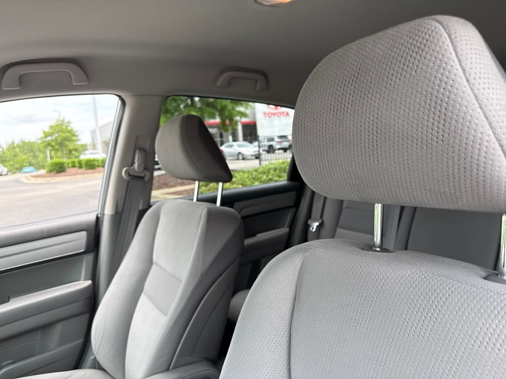 Used 2011 Honda CR-V SE image 8
