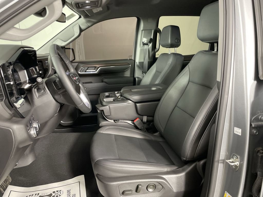 Used 2025 GMC Sierra 1500 SLT image 18