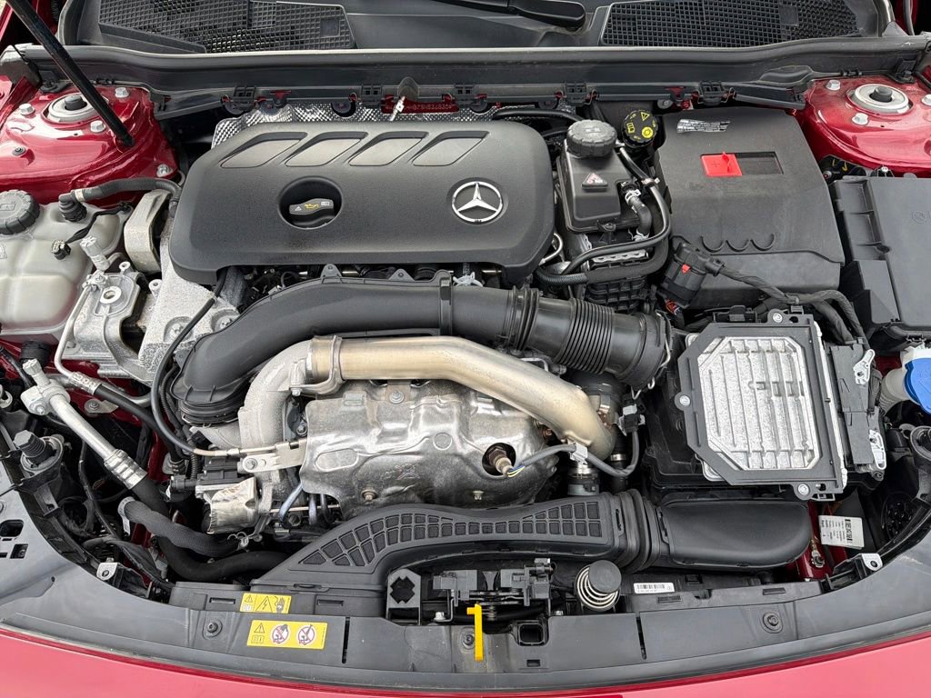 Certified 2025 Mercedes-Benz CLA 250 4MATIC image 21