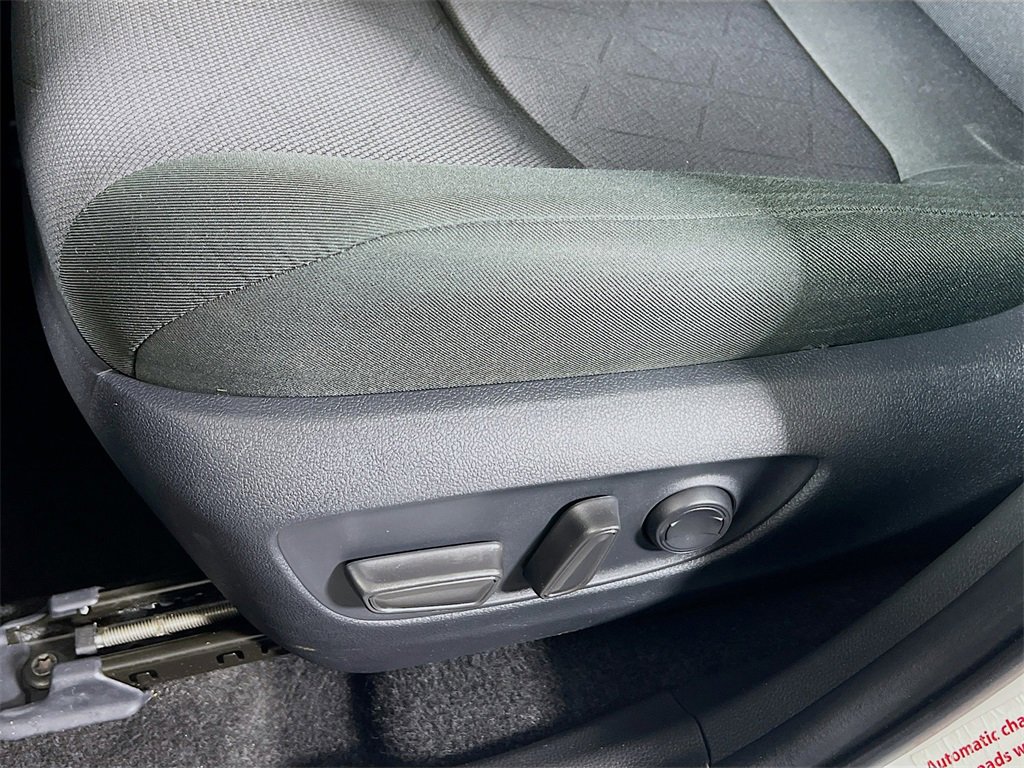 Certified 2025 Toyota RAV4 XLE image 18