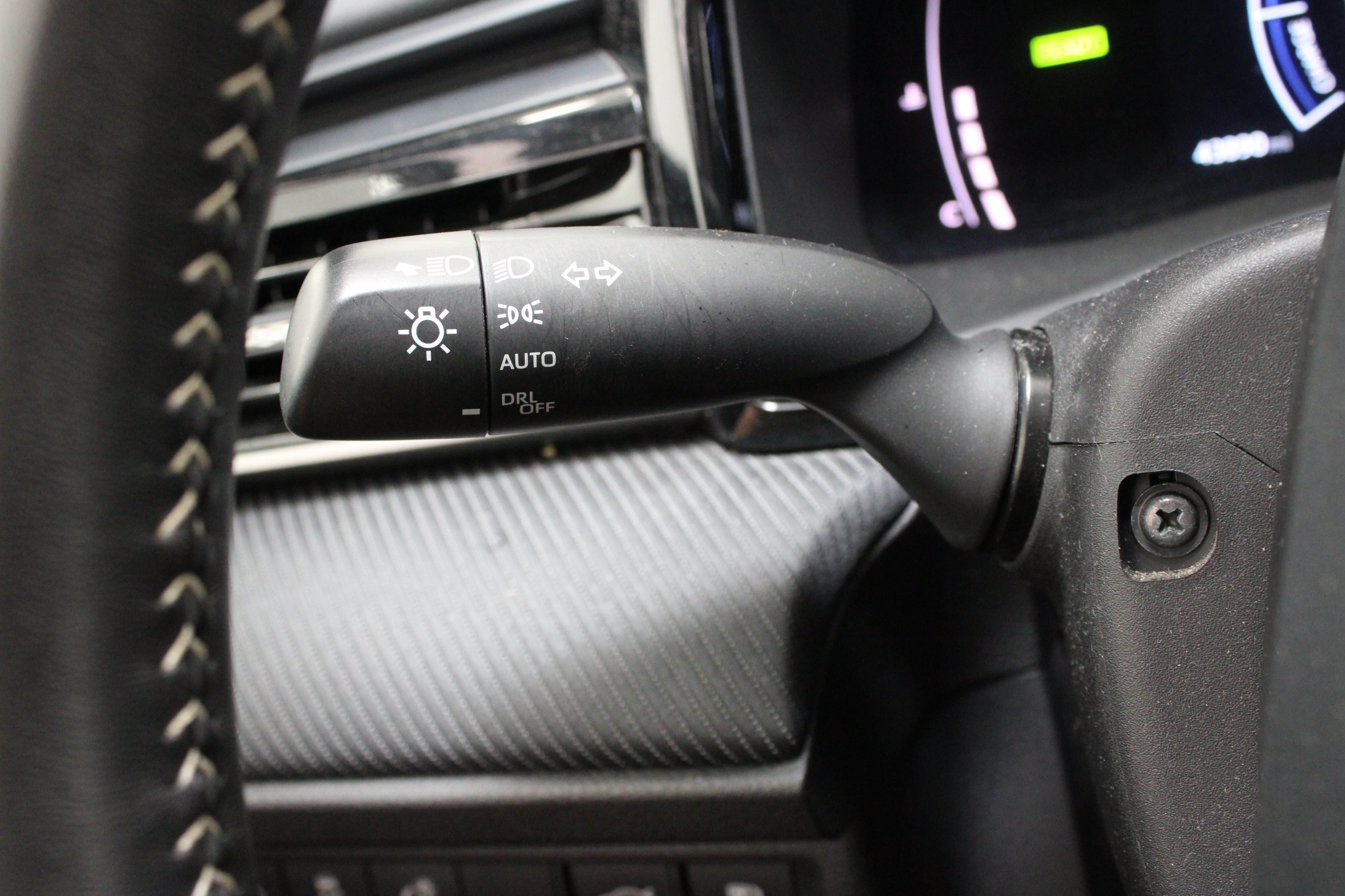 Used 2025 Toyota Camry SE FWD image 25