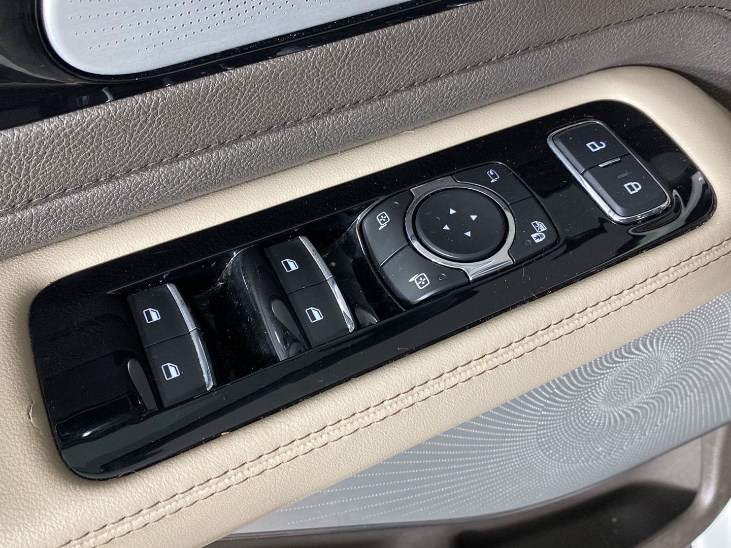 Used 2020 Lincoln Aviator Reserve w/ Equipment Group 202A AWD/4WD image 23