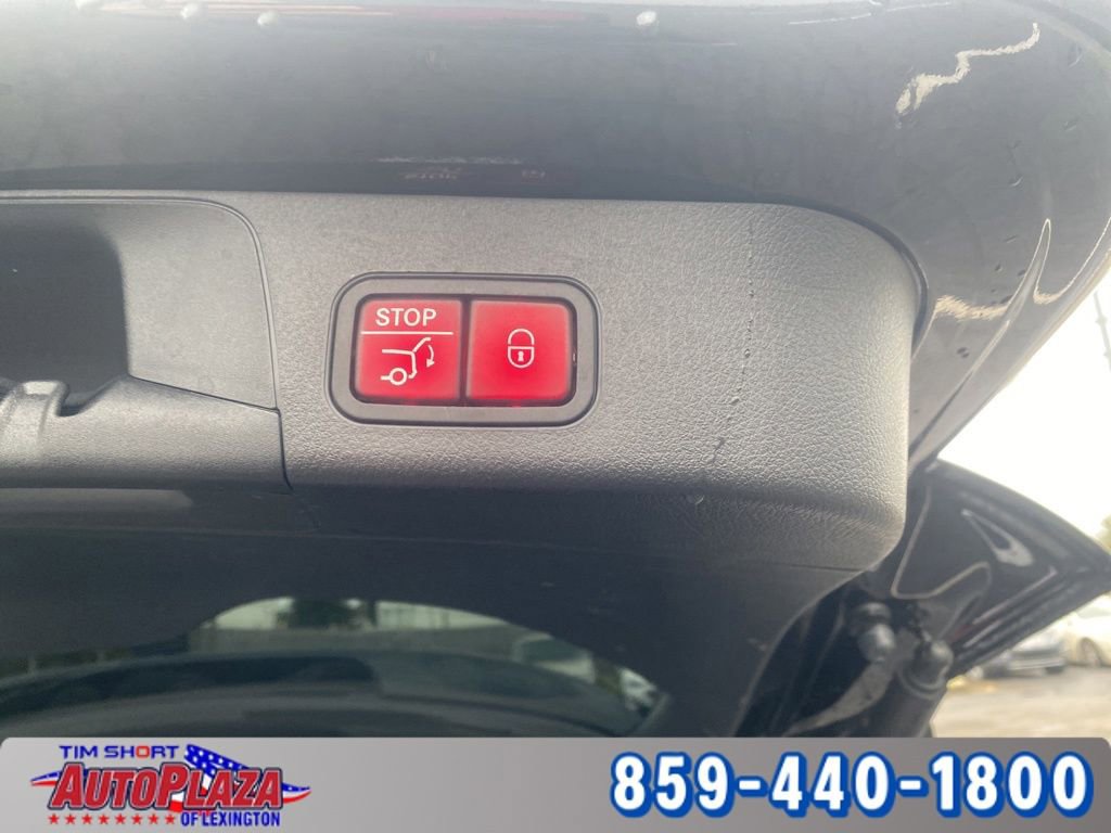 Used 2023 Mercedes-Benz EQB 300 4MATIC image 70