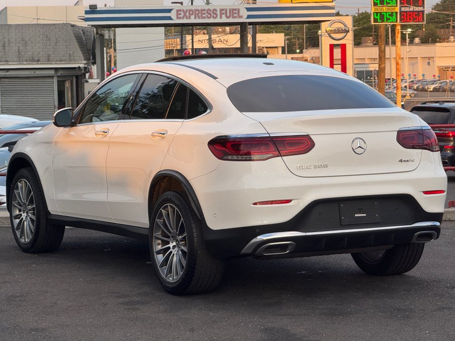 Used 2021 Mercedes-Benz GLC 300 4MATIC Coupe image 14