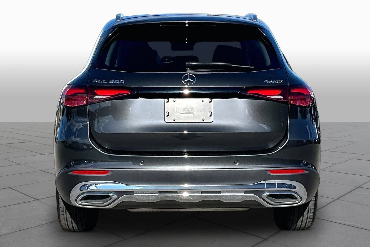 Used 2026 Mercedes-Benz GLC 300 4MATIC image 5