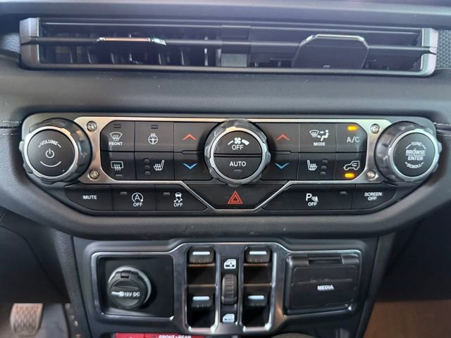 Used 2024 Jeep Wrangler Unlimited Rubicon AWD/4WD image 21