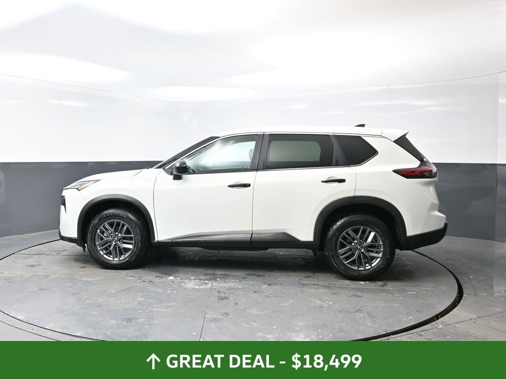 Used 2024 Nissan Rogue S image 11