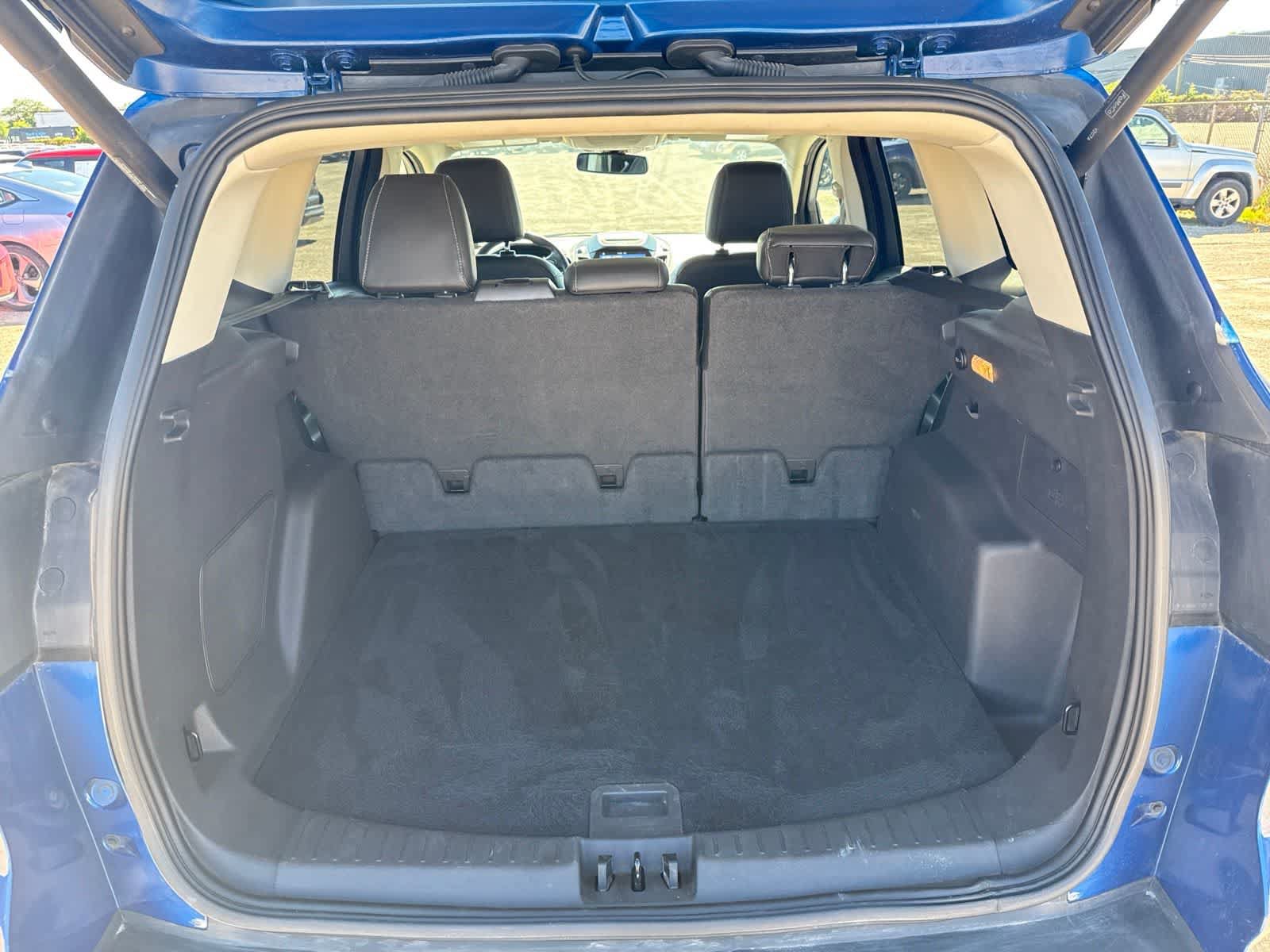 Used 2017 Ford Escape Titanium FWD image 14