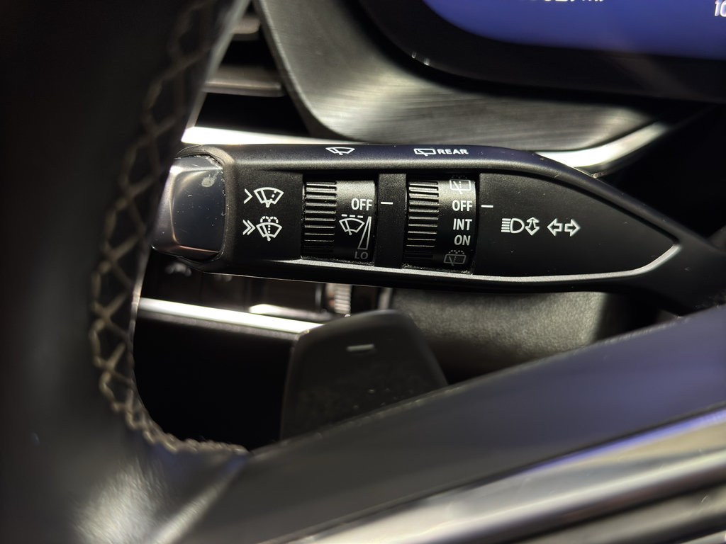Used 2024 Buick Envision Preferred AWD/4WD image 23