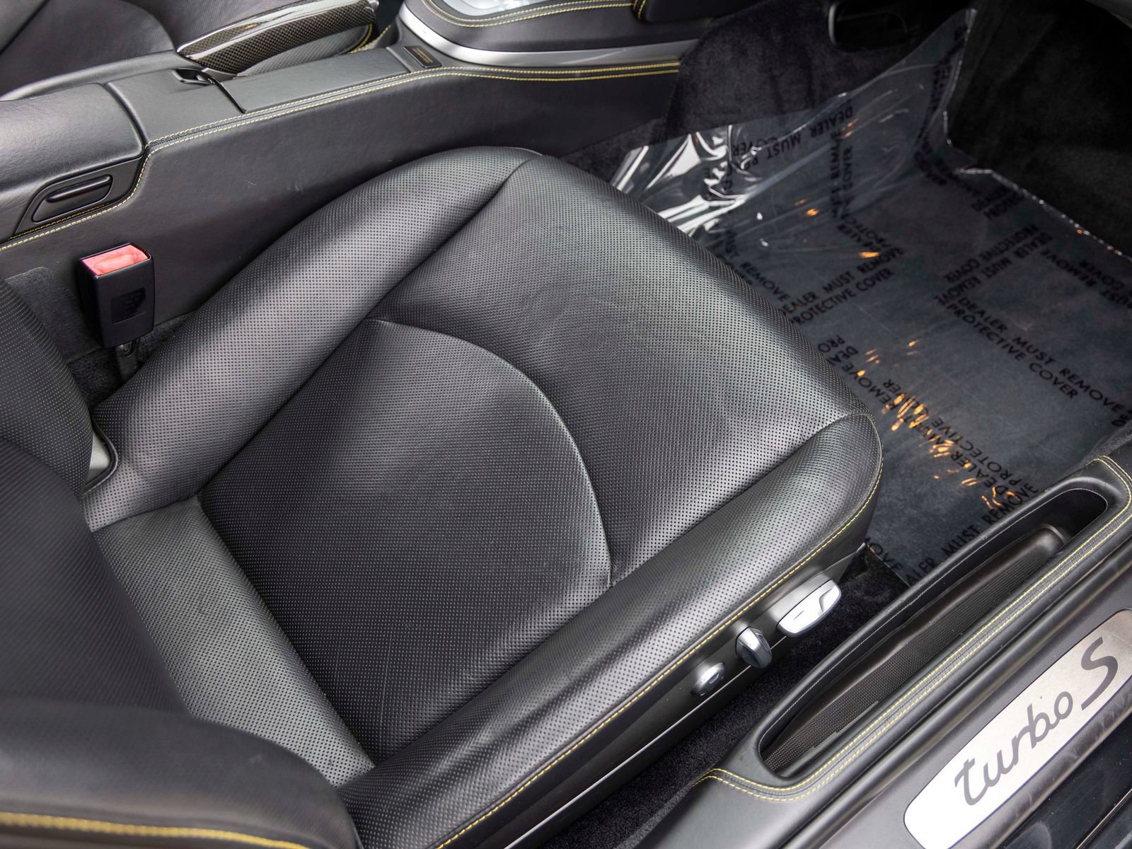 Used 2011 Porsche 911 Turbo S AWD/4WD image 70