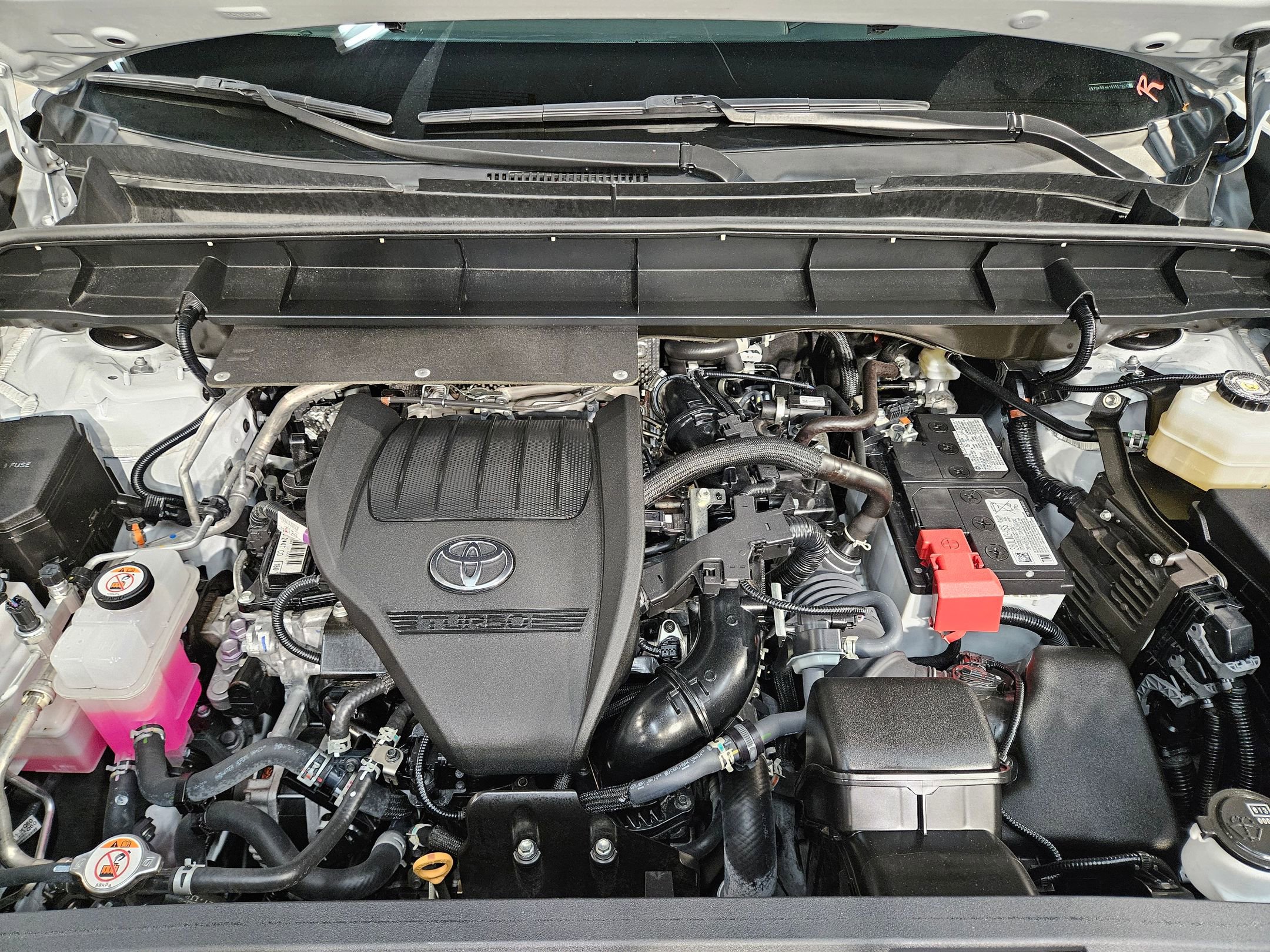 Certified 2025 Toyota Highlander LE FWD image 19