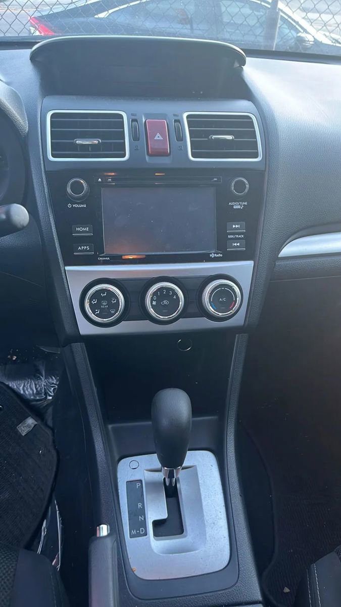 Used 2015 Subaru Crosstrek 2.0i Premium w/ Moonroof Package image 12