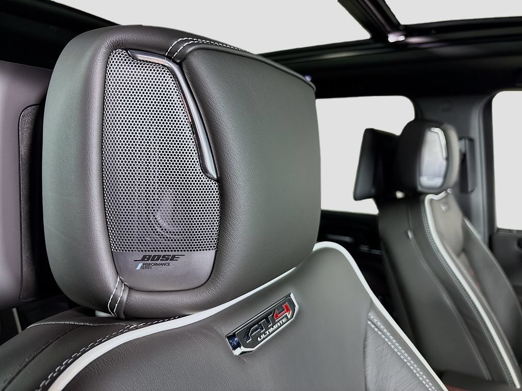New 2026 GMC Yukon XL AT4 Ultimate AWD/4WD image 36
