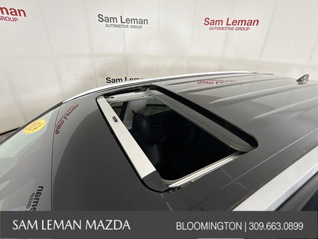 Used 2024 Toyota Highlander XLE image 21