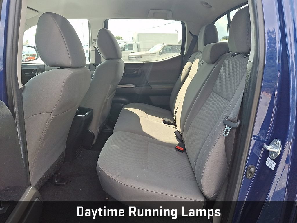 Used 2022 Toyota Tacoma SR5 AWD/4WD image 11