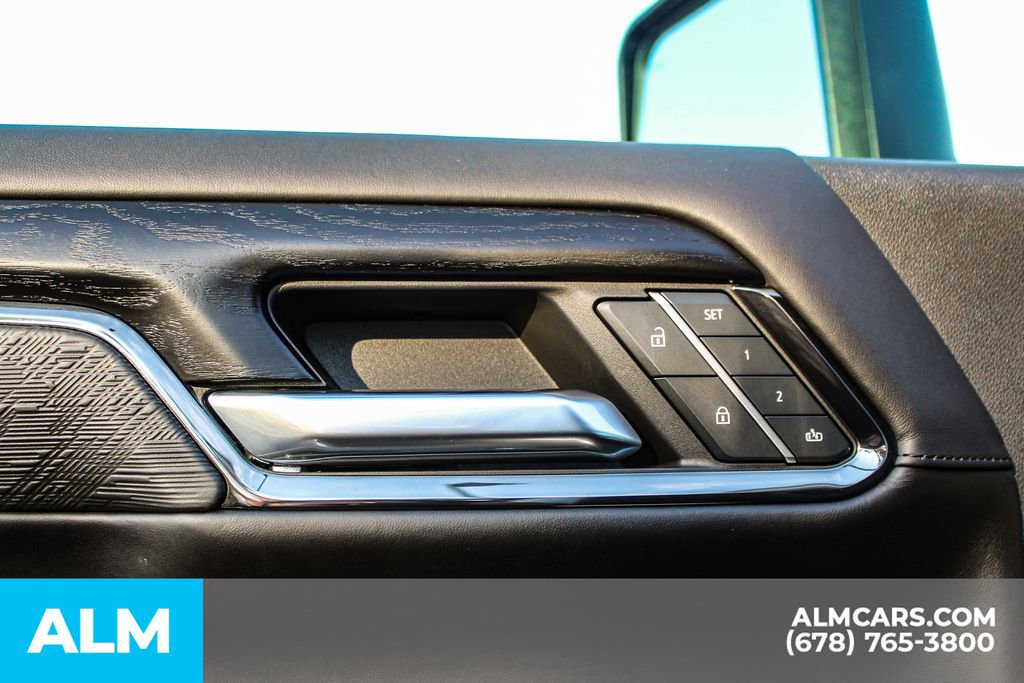 Used 2024 GMC Sierra 2500 AT4X w/ AT4X AEV Edition image 39