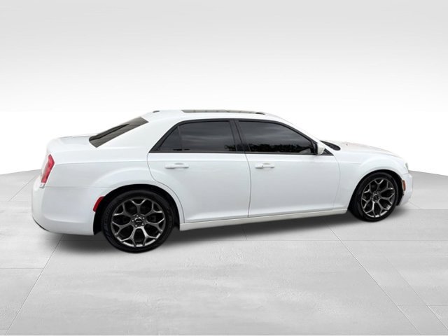 Used 2015 Chrysler 300 S RWD image 30