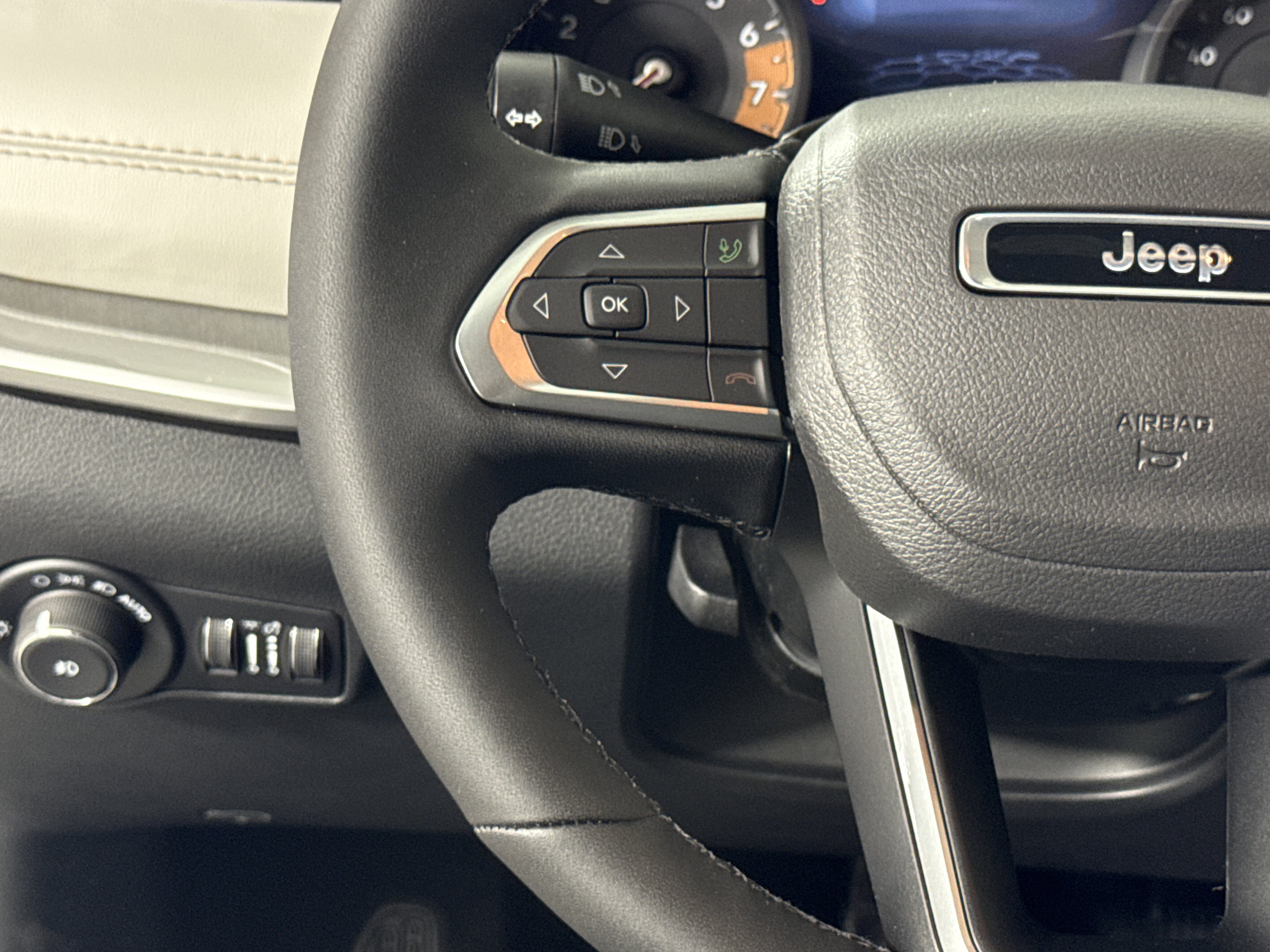 New 2026 Jeep Compass Limited image 14