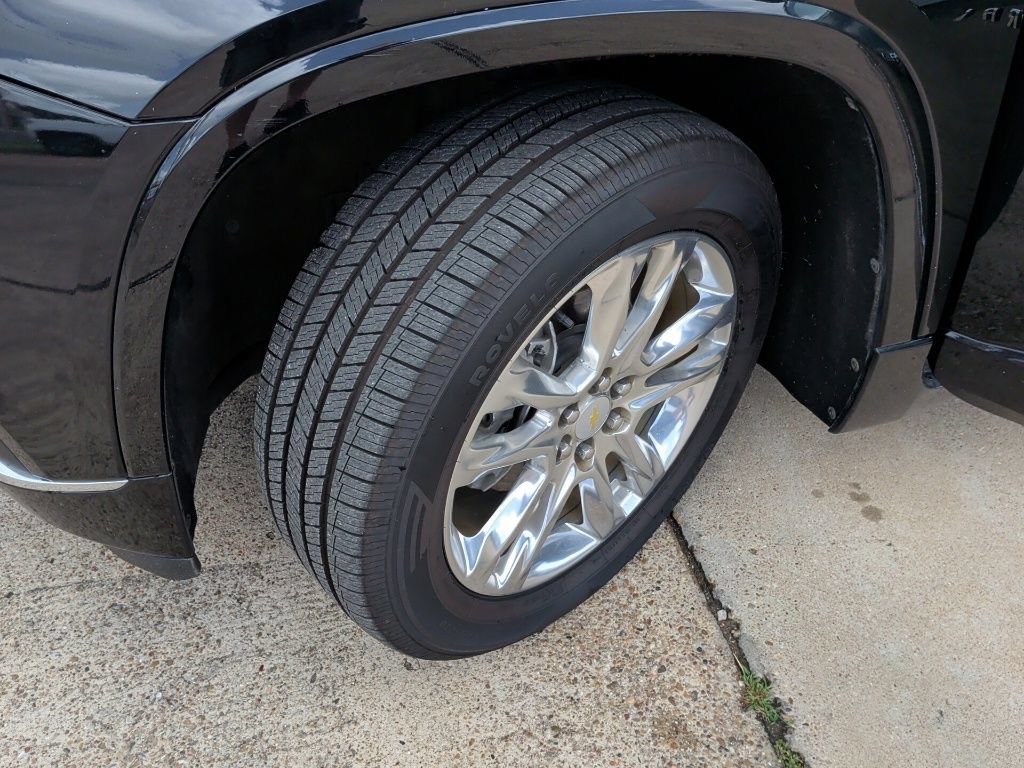 Used 2021 Chevrolet Traverse High Country w/ LPO, Floor Liner Package AWD/4WD image 53