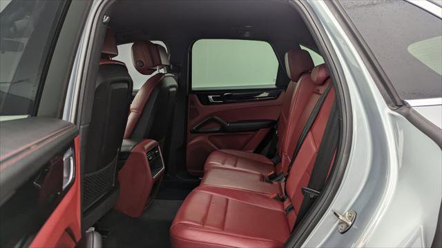 Used 2021 Porsche Cayenne image 17