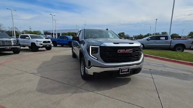 Used 2024 GMC Sierra 1500 Pro w/ Pro Value Package image 2
