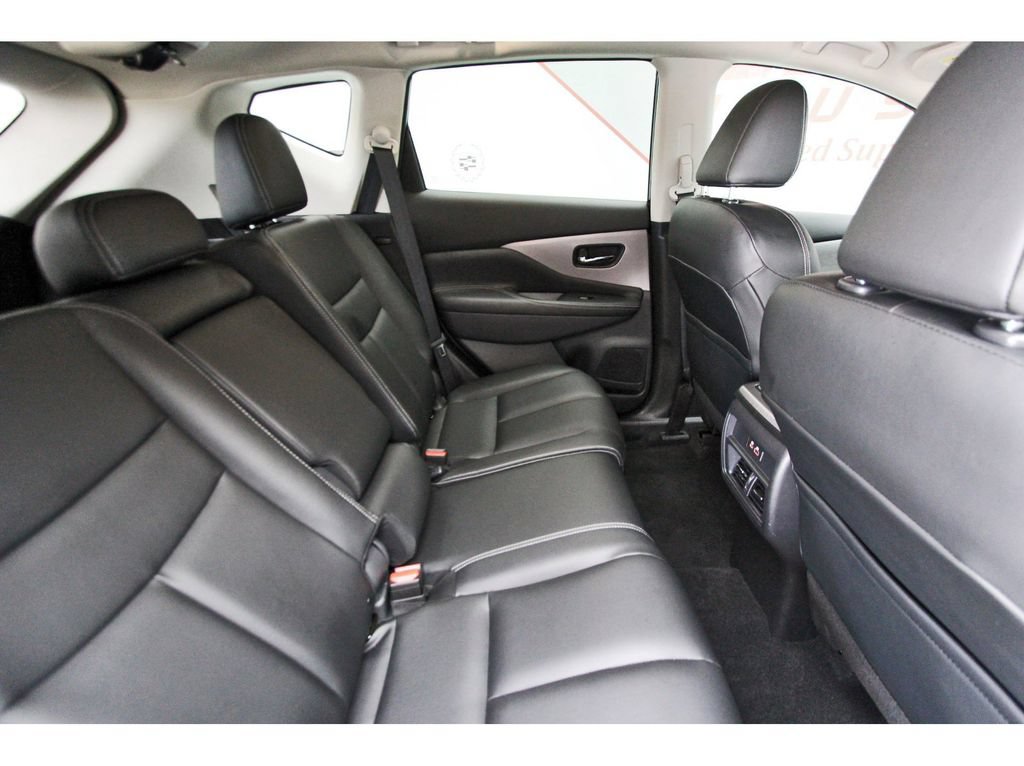 Used 2024 Nissan Murano SV FWD image 10