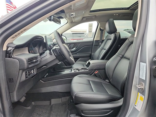 New 2024 Lincoln Corsair Grand Touring image 6