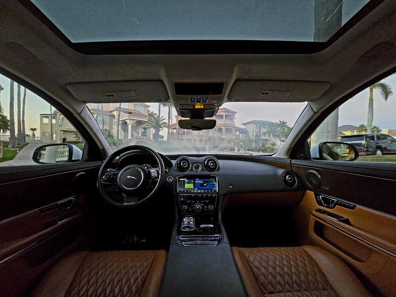 Used 2019 Jaguar XJ L Supercharged image 10