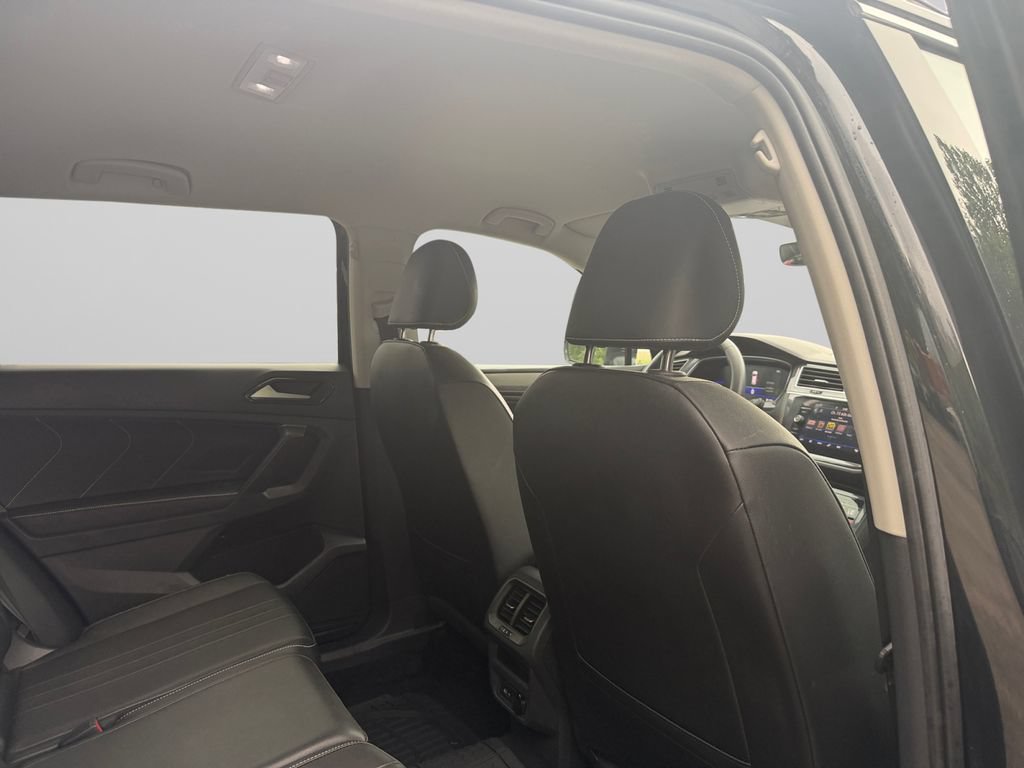 Used 2024 Volkswagen Tiguan Wolfsburg Edition AWD/4WD image 17