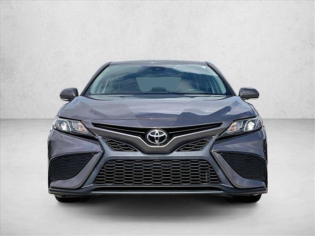 Used 2023 Toyota Camry SE FWD image 3