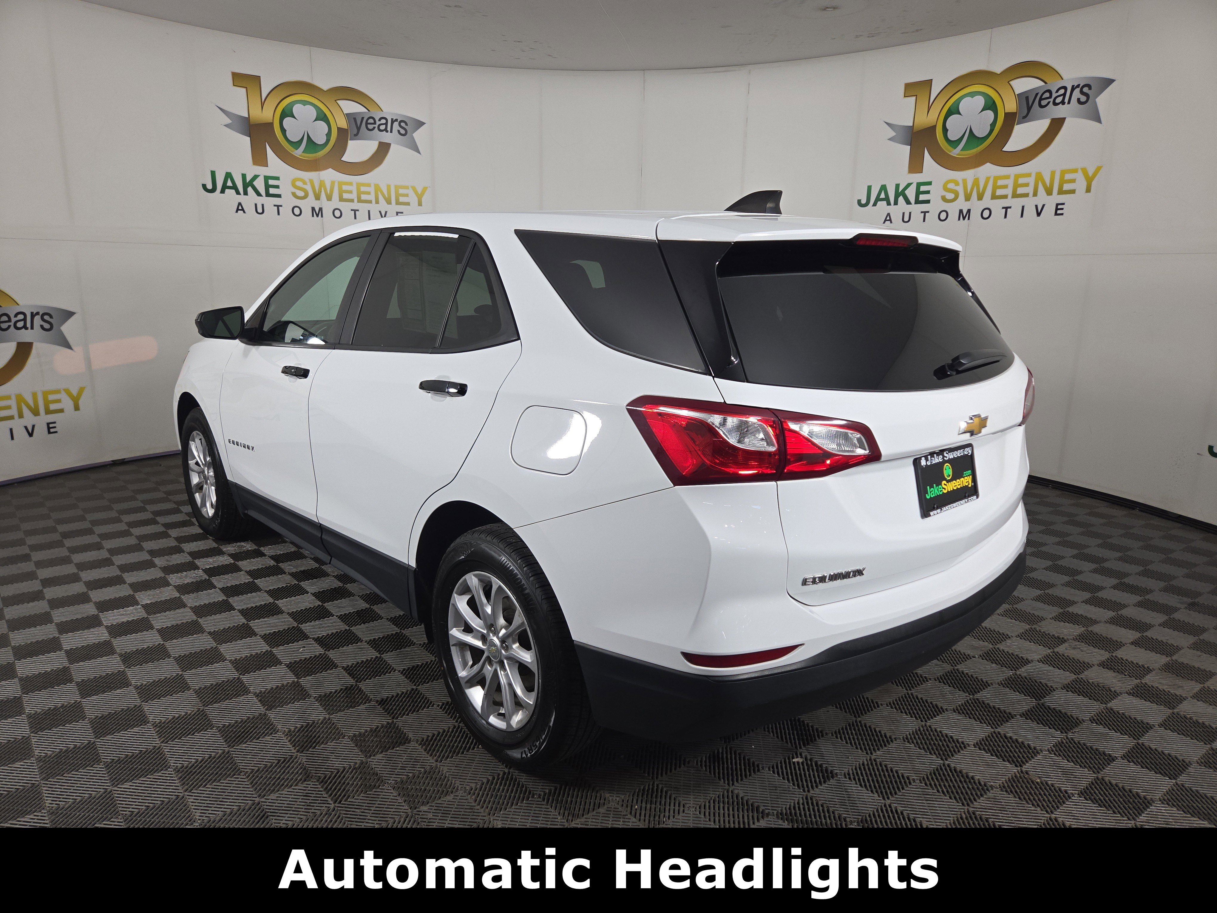 Used 2020 Chevrolet Equinox LS w/ LS Convenience Package FWD image 6