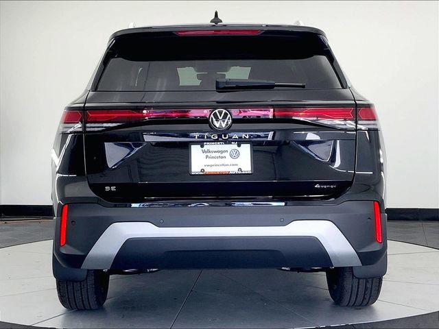 New 2026 Volkswagen Tiguan SE AWD/4WD image 14