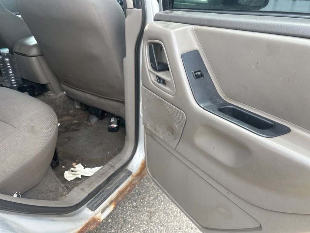 Used 2002 Jeep Grand Cherokee Laredo image 17