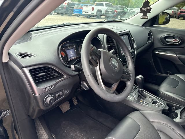 Used 2022 Jeep Cherokee Latitude Lux w/ Sun & Sound Group AWD/4WD image 8