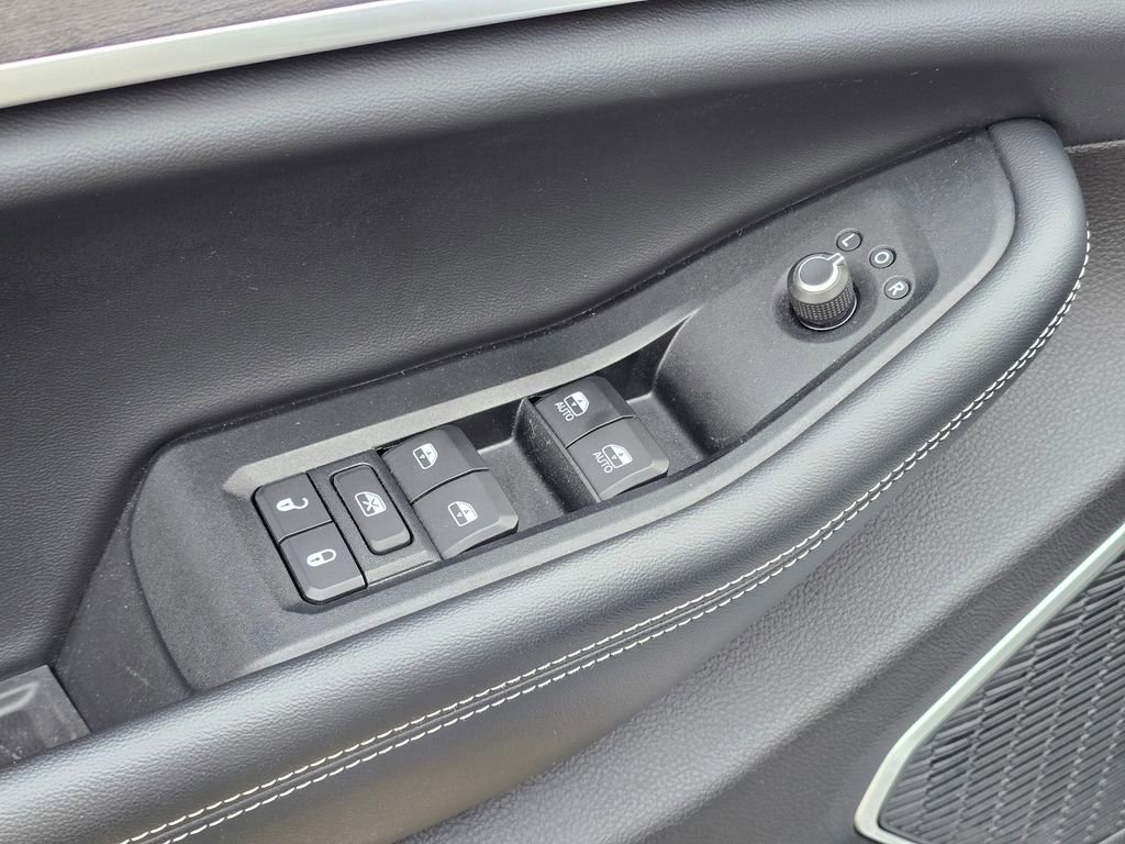 Used 2021 Jeep Grand Cherokee L Limited w/ Trailer Tow Group (B) image 24