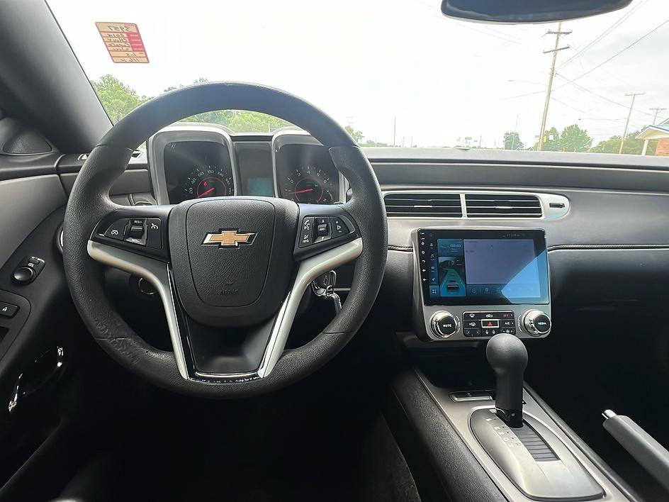 Used 2014 Chevrolet Camaro LS RWD image 12