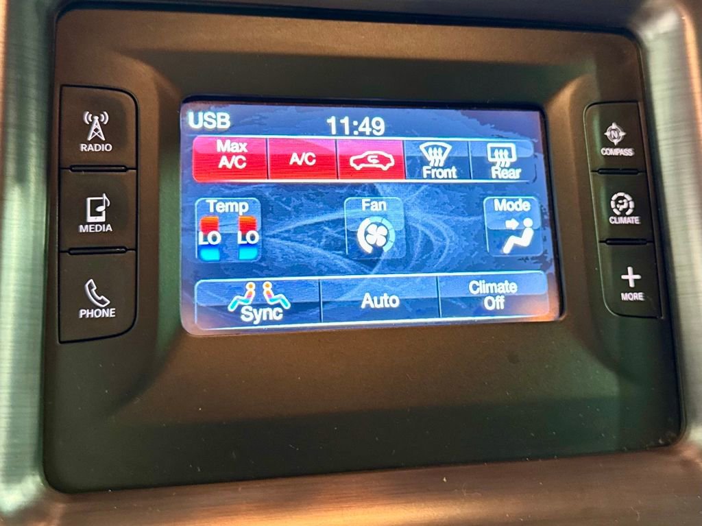 Used 2015 Dodge Challenger R/T w/ Quick Order Package 22B R/T image 17