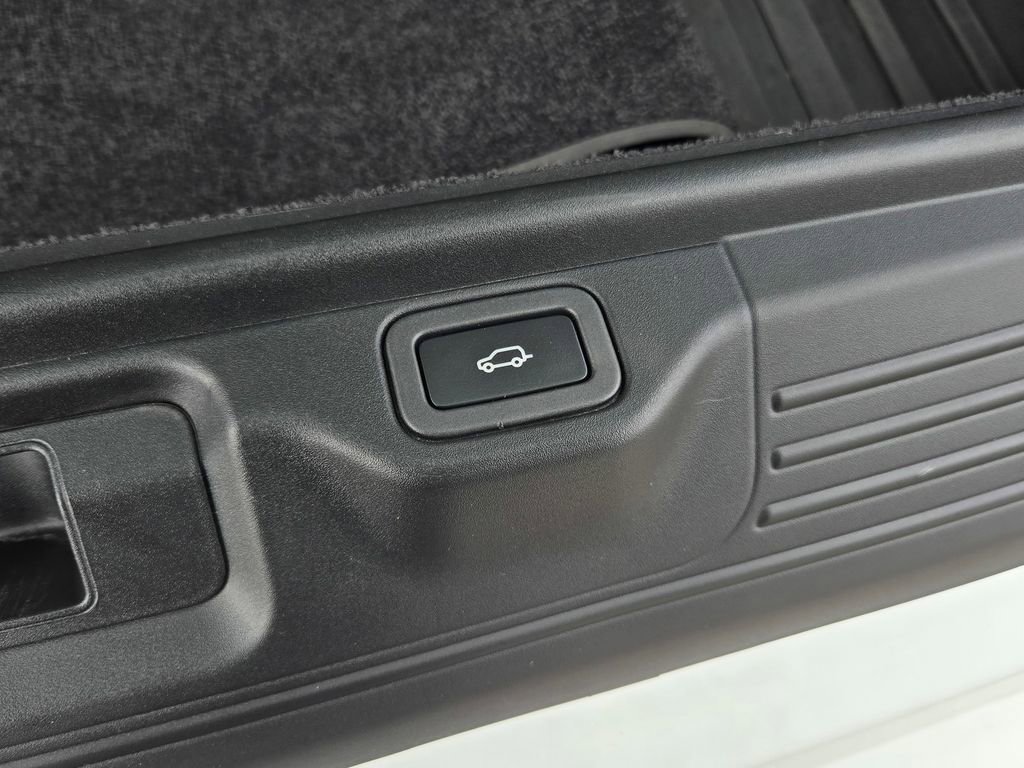 Used 2020 Land Rover Range Rover HSE image 37