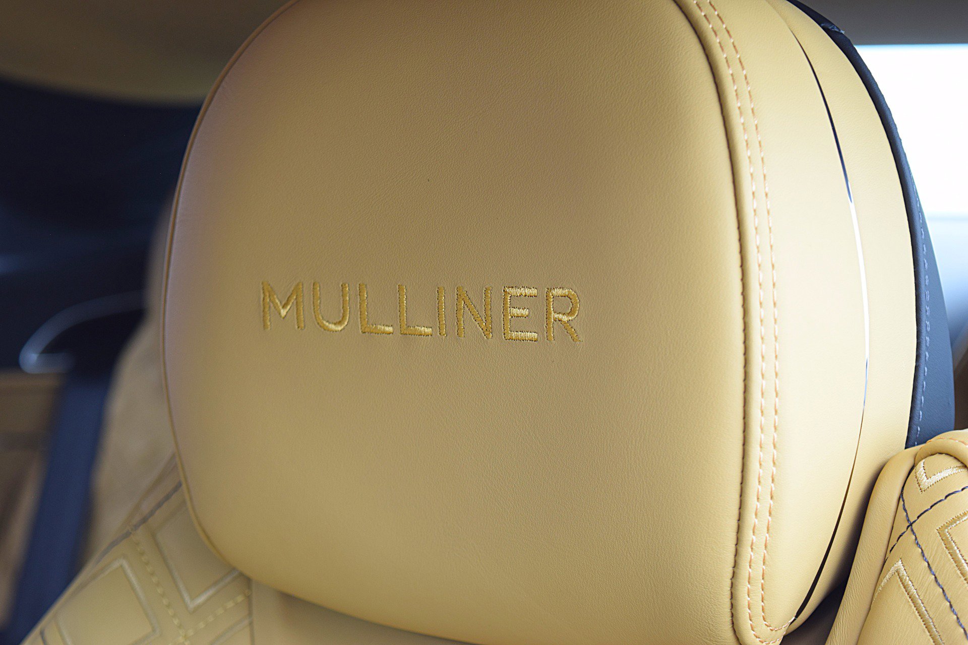 Used 2024 Bentley Continental GT Mulliner AWD/4WD image 23