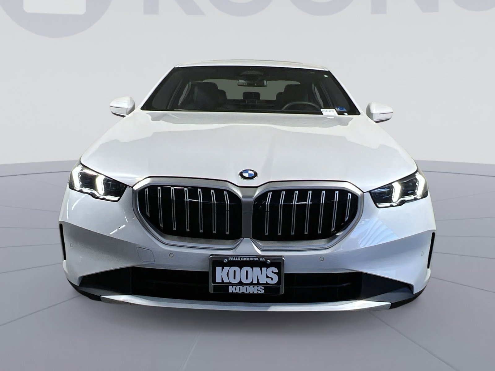 Used 2025 BMW 530i xDrive AWD/4WD image 4