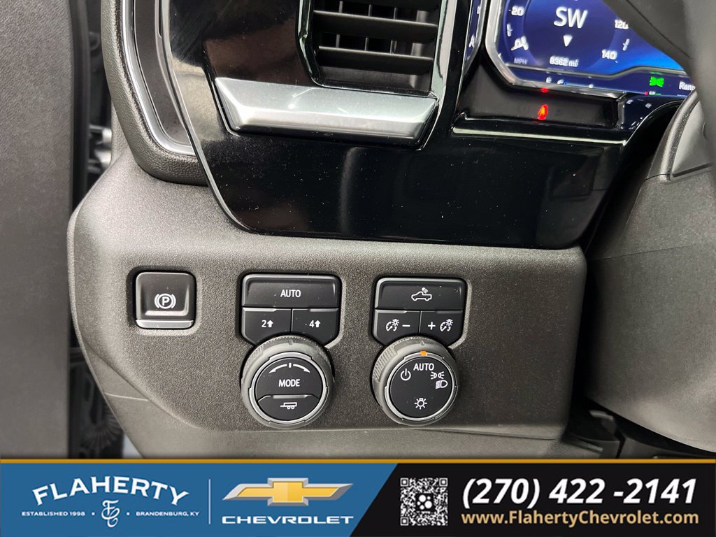 Used 2025 Chevrolet Silverado 1500 LT AWD/4WD image 23