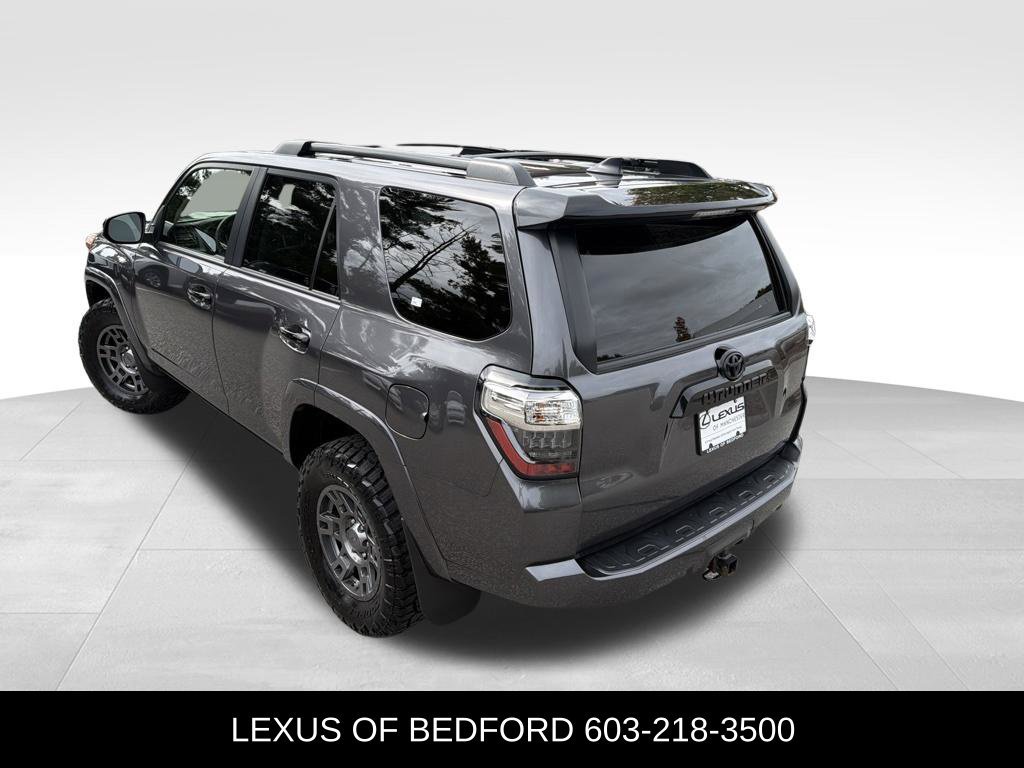 Used 2020 Toyota 4Runner Venture w/ Moonroof Package AWD/4WD image 4