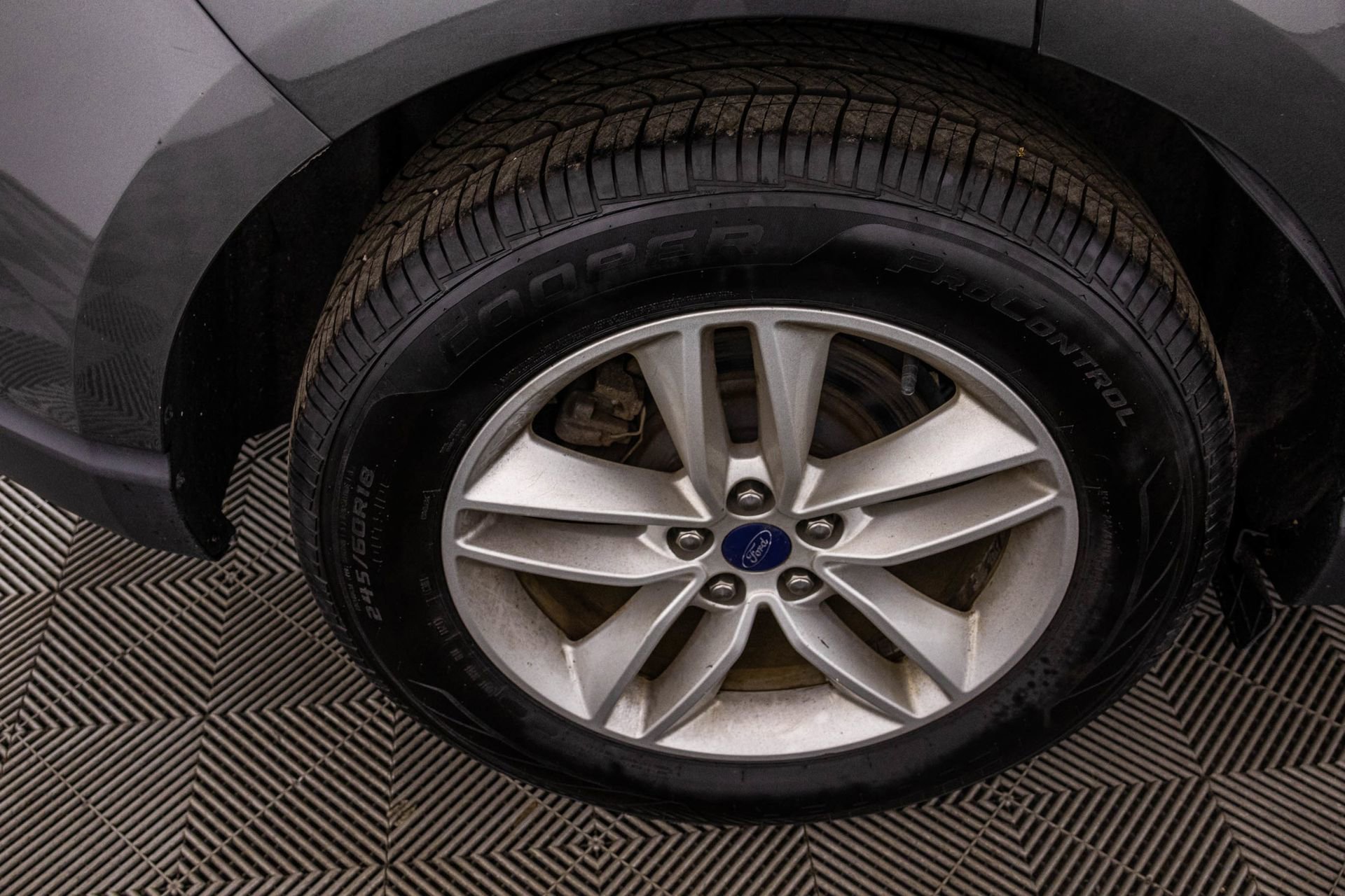 Used 2018 Ford Edge SEL w/ Equipment Group 201A image 45