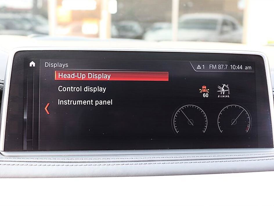Used 2019 BMW X6 xDrive50i w/ M Sport Package AWD/4WD image 33