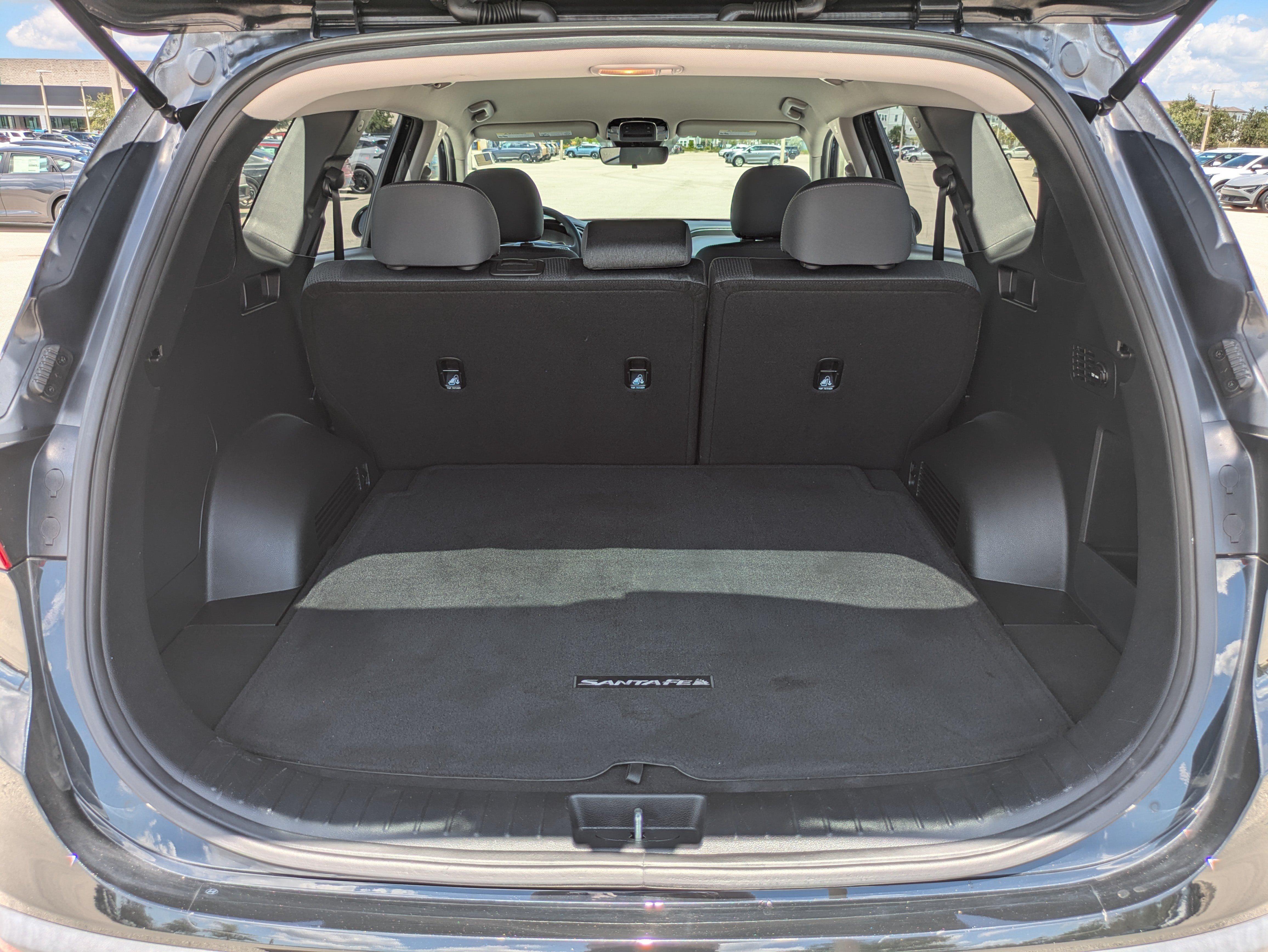 Used 2023 Hyundai Santa Fe SE FWD image 13