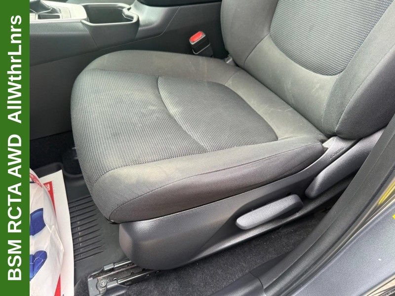Used 2023 Toyota RAV4 LE AWD/4WD image 25