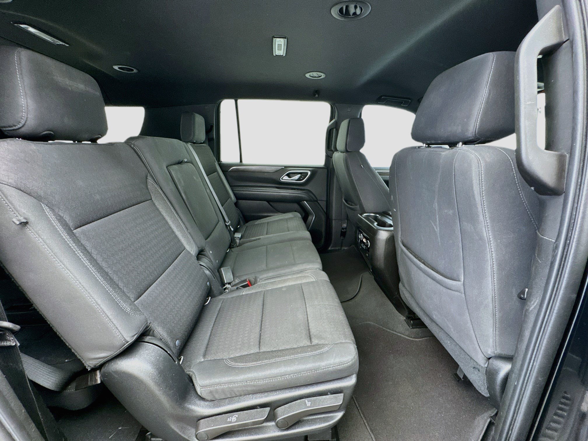 Used 2021 Chevrolet Suburban LS AWD/4WD image 19