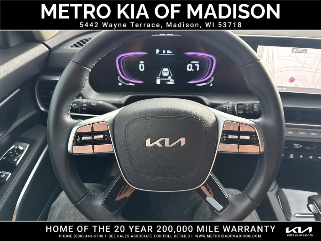 Used 2025 Kia Telluride S AWD/4WD image 16